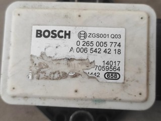 Датчик ускорения, ориг. номер A0065424218, NOMER, 0265005774, A0009055700, KATALOGU, SOVMESTIMYE, A4515420718, Mercedes-Benz Vito / Viano W639