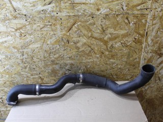 Патрубок интеркулера, ориг. номер FPLA6K770CD, LR062410, NOMER, KATALOGU, SOVMESTIMYE, Range Rover 4 L405