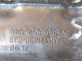 Коллектор выпускной правый., ориг. номер NOMER, 07C253018AC, KATALOGU, SOVMESTIMYE, 07C253018AB, Bentley Flying Spur