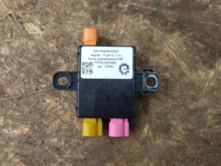 Блок управления USB, ориг. номер FW9319010BC, T2H17460, NOMER, KATALOGU, SOVMESTIMYE, Jaguar F-pace X761 2015-2020