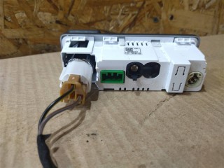 Разъем aux / usb, ориг. номер FK7219C166BC, FK7219C166BD, LR061057, LR085516, NOMER, T2H6973, T2H22664, KATALOGU, SOVMESTIMYE, Land Rover Discovery Sport L550 2014-2019