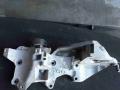 03L903143K Кронштейн генератора Volkswagen Caddy III рестайлинг 2012г. - фото №3