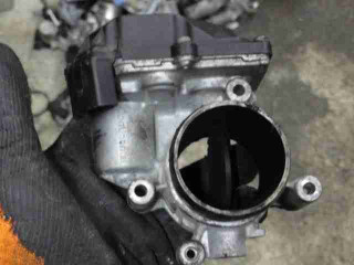 Заслонка дроссельная, ориг. номер 03L128063K, Volkswagen Passat B7 2011-2015