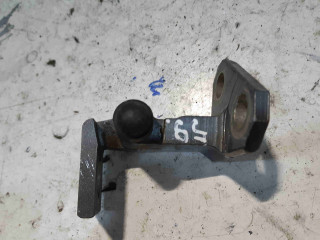 Петля двери, Volkswagen Passat B6 2005-2010