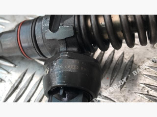 Форсунка, ориг. номер 038130073AJ, Volkswagen Passat B5 рестайлинг 2000-2005