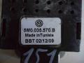 5M0035570B Усилитель антенны Volkswagen Golf Mk5 2008г. - фото №2