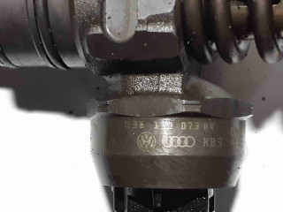 Форсунка топливная, ориг. номер 038130073BQ, Volkswagen Passat B6 2005-2010