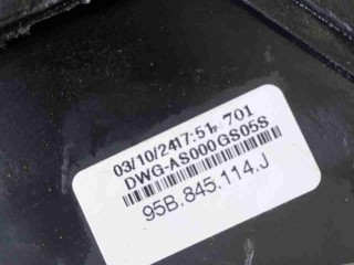 Форточка передняя правая, ориг. номер 95B845114J, Porsche Macan I рестайлинг 2 2021-2024