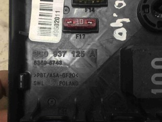 Блок предохранителей, ориг. номер 3C0937125A, Volkswagen Passat B7
