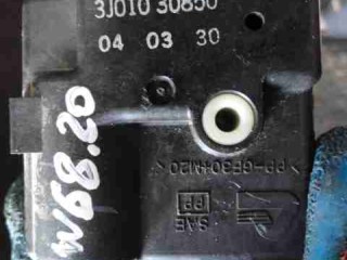 Моторчик заслонки печки, ориг. номер 3J01030850, Nissan X-Trail I