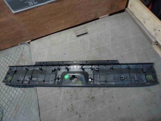 Накладка внутренняя на заднюю панель кузова, ориг. номер 84990EA500, Nissan Pathfinder III
