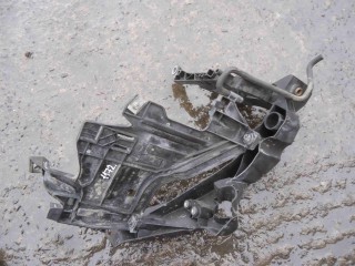 Крепление фары левой, ориг. номер 8K0805607L, Audi A4 B8 рестайлинг