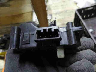 Моторчик заслонки печки, ориг. номер AW0638000691, Subaru Tribeca WX рестайлинг