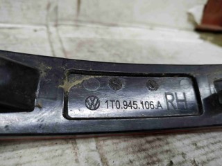 Фонарь задний правый, ориг. номер 1T0945106A, Volkswagen Touran II