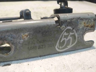 Петля капота, ориг. номер 5M0823301, Volkswagen Golf Plus I