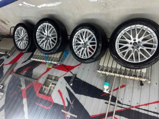 Диск литой, ориг. номер 4M0601025BJ, Audi Q7 4M 2019-2024
