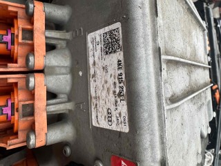 Блок питания, ориг. номер 4KE915253L, Audi E-Tron I