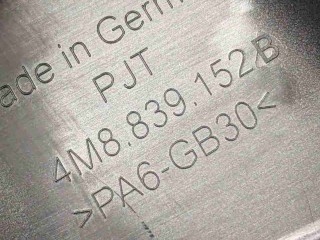Уплотнитель двери задней правой Audi Q8 I, левый руль, 4M8839152B