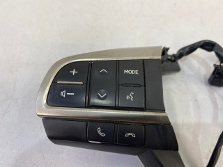 кнопки в руль, ориг. номер 84250-60480, LEXUS LX450d