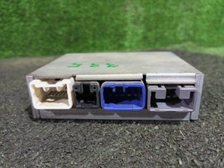 Блок электронный Toyota Ipsum 1996-1998