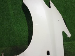 Крыло TOYOTA Estima 2003-2006