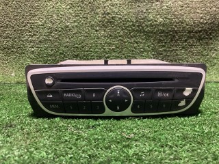 Магнитофон Renault Megane 2008-2014