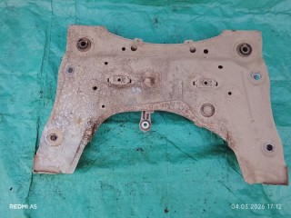 балка подвески, Renault Megane 2008-2014