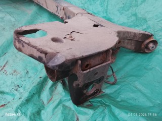 балка подвески, Renault Megane 2008-2014