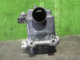 корпус воздушного фильтра, Toyota Corolla Runx 2002-2004