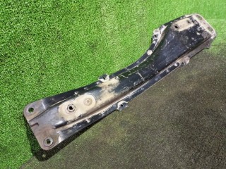 балка подвески, Toyota Corolla Runx 2002-2004