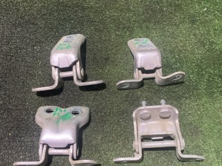 петля двери, Toyota Corolla Runx 2002-2004