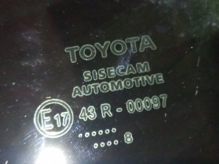 Стекло двери, Toyota Corolla 2016-2019