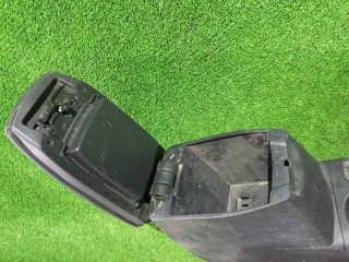 подлокотник, ориг. номер 8497002140, Toyota Corolla 2016-2019