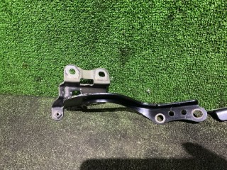 петля капота, ориг. номер 5341002330, 5342002320, Toyota Corolla 2016-2019