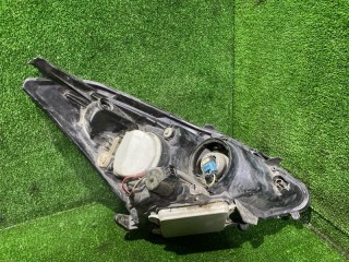фара, Toyota Wish 2003-2005