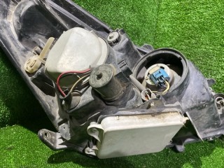 фара, Toyota Wish 2003-2005