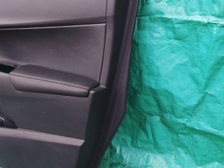 Обшивка двери, Toyota Corolla 2016-2019
