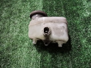 Бачок тормозной, Toyota Raum 1999-2003