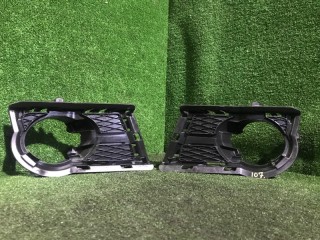 Накладка на противотуманную фару, ориг. номер 5N0853665A, Volkswagen Tiguan 2006-2011