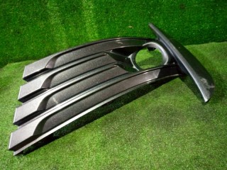 Накладка на противотуманную фару, ориг. номер 81481-02630, Toyota Corolla 2012-2016