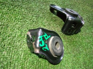 Втулка крепления радиатора, Honda Insight 2009-2011