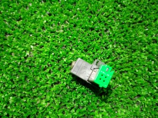 Разъем USB, ориг. номер BHP1-669U0, Mazda Axela 2016-2019