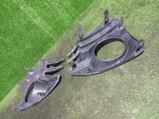 Накладка на противотуманную фару, ориг. номер 52127-28380, TOYOTA VOXY 2007-2010