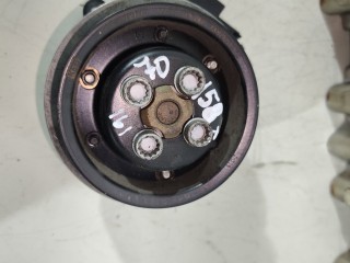 Помпа Volkswagen Touran 2006-2010