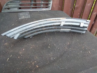Решетка противотуманой фары левой, ориг. номер 3C0853665, Volkswagen Passat 2005-2010