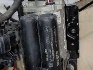 Комплект пневмо подвески, ориг. номер 4M0616005H, Audi RS Q8 2019-2024