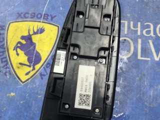 кнопка стеклоподъемника передней левой, ориг. номер 31433927, Volvo V90 Cross Country рест