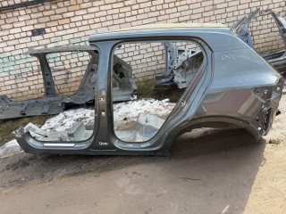 четверть задняя левая, Volvo XC40 рест