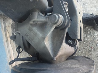 кулак задний правый, ориг. номер 32246251, Volvo XC40 рест