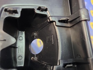 Накладка (крышка) на зеркало, ориг. номер 32368268, 32244020, 32244019, Volvo XC40 рест